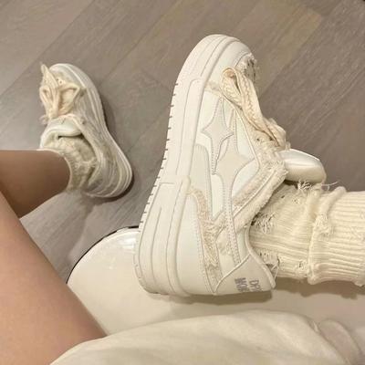 Белые туфли ins tide bread женские весна 2025 с юбками дышащие нишевые повседневные маленькие белые туфли Guochao на толстой подошве