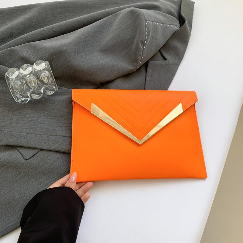 Высококачественная женская сумка-клатч с нишевым дизайном, модная сумка-конверт для мобильного телефона из твила с вышивкой нитками в иностранном стиле