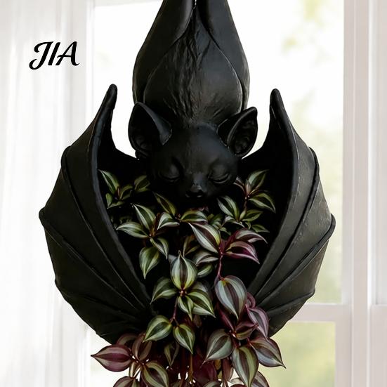 Spooky Home Porch Planter Hanging Bat Plant Pot, Gothic Resin Planter, Halloween Holiday Gift for Lovers Container Trailing Vines, Artificial Plants,