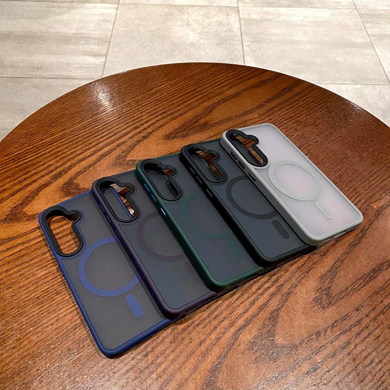 Suitable for Samsung S25ultra Mobile Phone Case Phantom Matte Skin Feel Magnetic Absorption S24 23 Anti Fall Case High End Anti Fingerprint