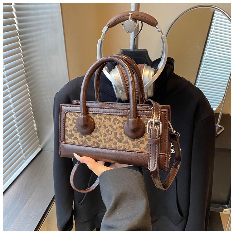 Популярная сумка-тоут женская осенне-зимняя новая ретро-модная маленькая квадратная сумка высокого класса на одно плечо через плечо