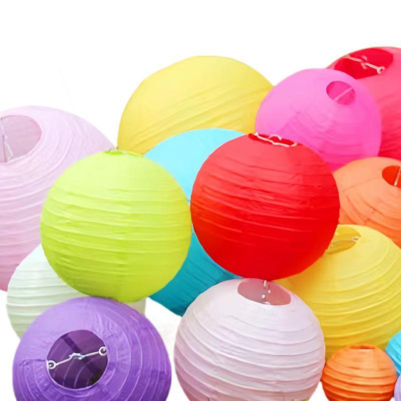 Однотонные круглые бумажные фонарики для украшения свадебного зала
