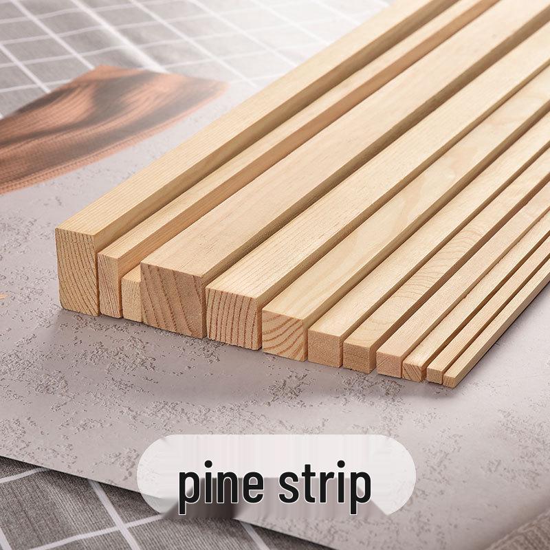 Квадратные полоски из сосновой древесины для детских моделей и самодельных рамок.