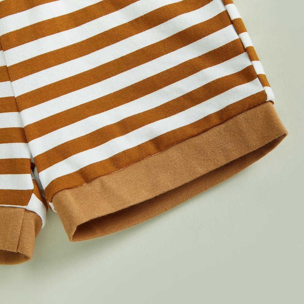 Летний комплект с шортами для мальчиков, с буквенным принтом, короткими рукавами, круглым вырезом, эластичным поясом, полосатыми шортами