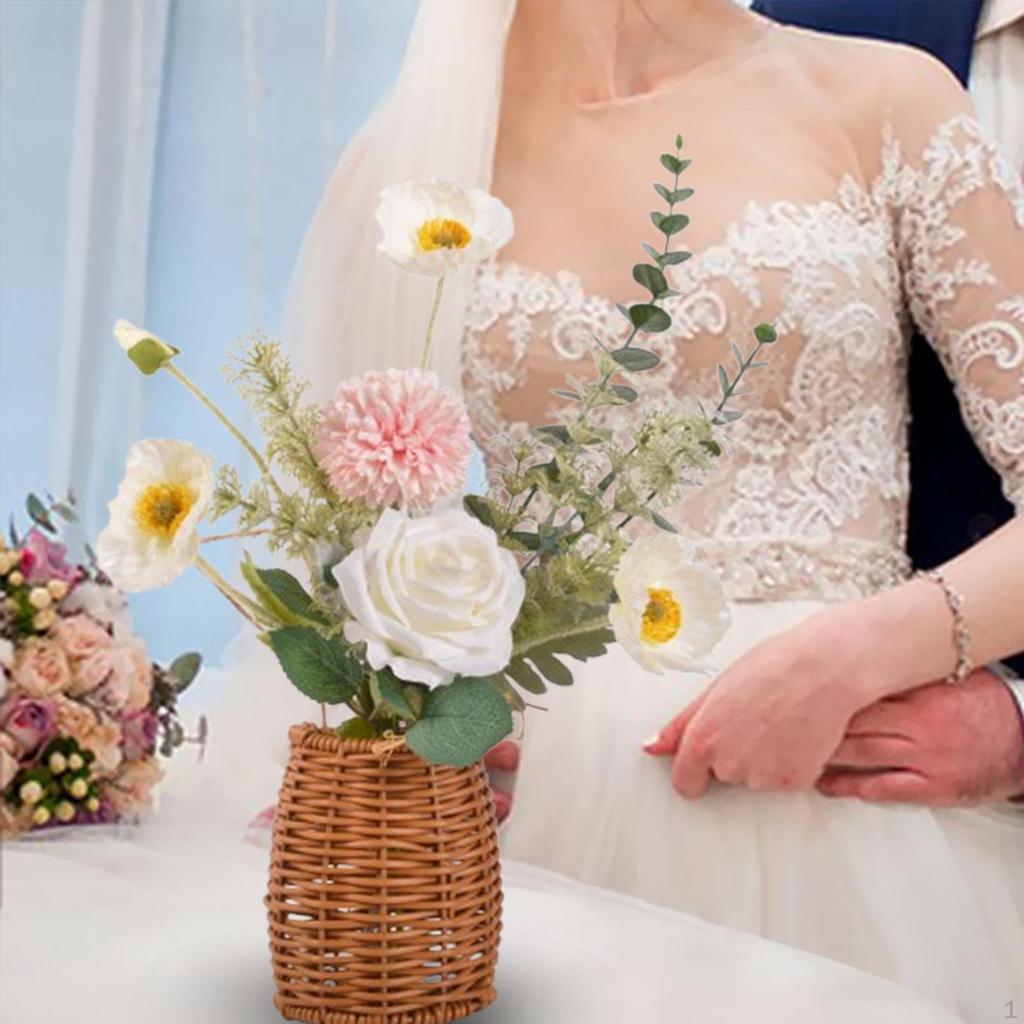Букеты из искусственных цветов в корзинах для декора отелей и мероприятий