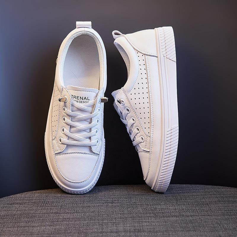 Кожаные маленькие белые туфли, женская обувь, универсальные летние туфли в модном стиле, новые повседневные белые туфли с сеткой на плоской подошве, летние