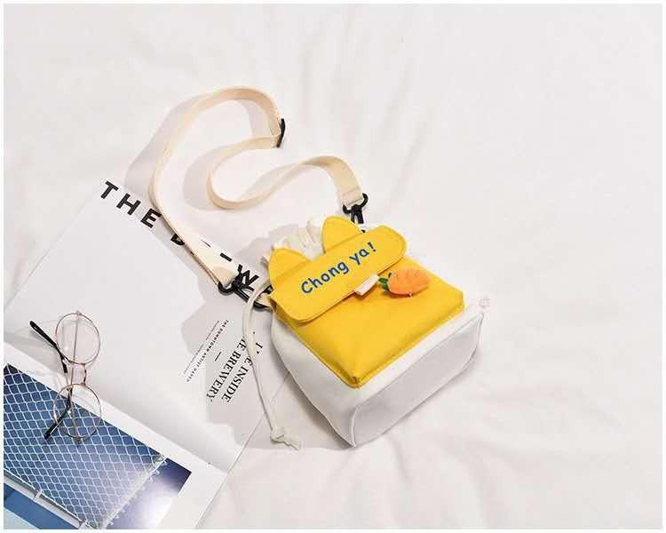 Корейская версия детской сумки 2025 осень и зима сумка через плечо простая кролик сумка через плечо модные мальчики и девочки детские универсальные аксессуары