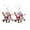 Серьги с изображением Санта-Клауса и снеговика в мультяшном стиле — забавные праздничные акриловые украшения.