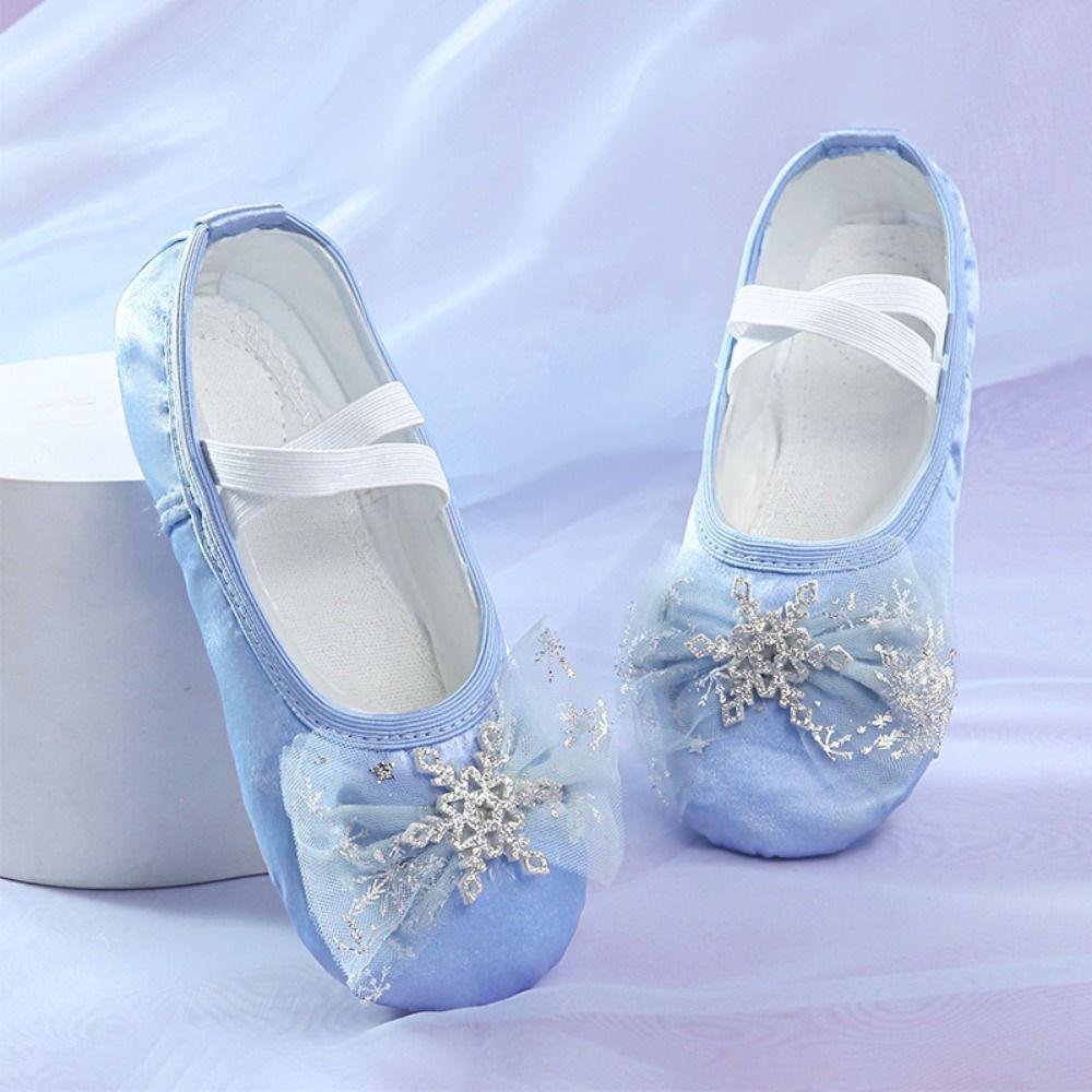 1 Pair of Bow Knot Girls' Dancing Shoes Satin Cat Claw Shoes Beautiful Princess Shoes  Perform