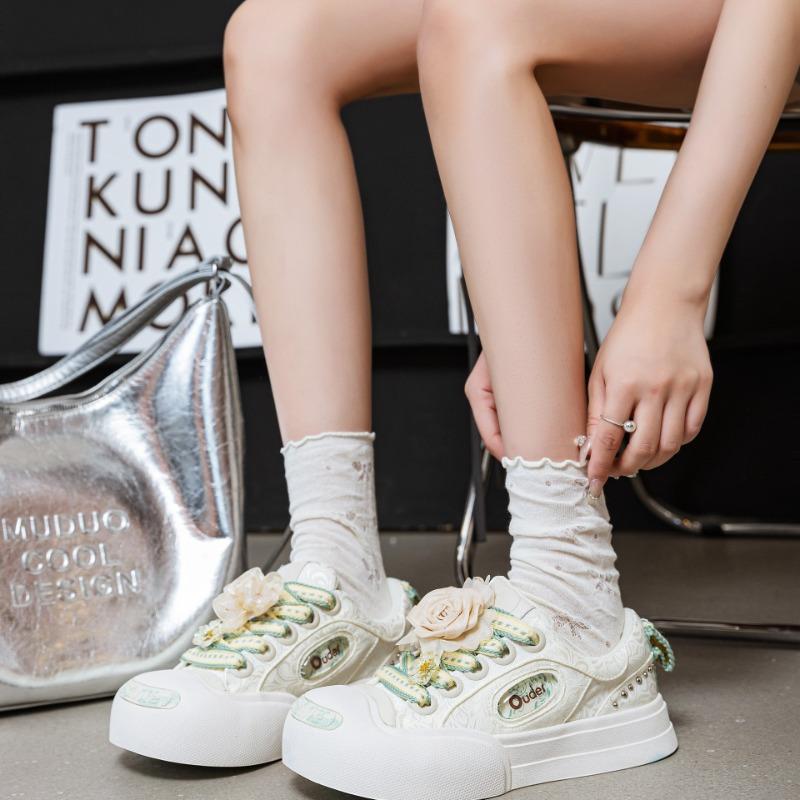 Silk Pattern Open Smile Sail Big Head Board Shoes Low Top Round Head Casual Shoes