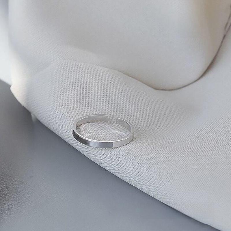 Women's Minimalist Luxury Plain Ring, Index Finger Niche Design, Glossy Ins Cold Style