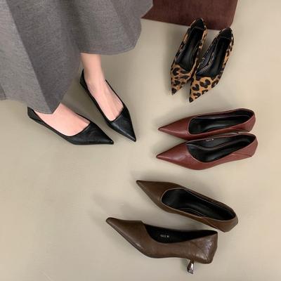 Универсальные туфли-стилетто с острым носком и леопардовым принтом, модные, сексуальные и удобные, с темпераментом неглубокого выреза, высокие каблуки знаменитости