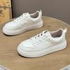 Платформенные белые женские туфли 2025 новая мода универсальные удобные легкие в стиле колледжа круглый носок на шнуровке повседневные кеды