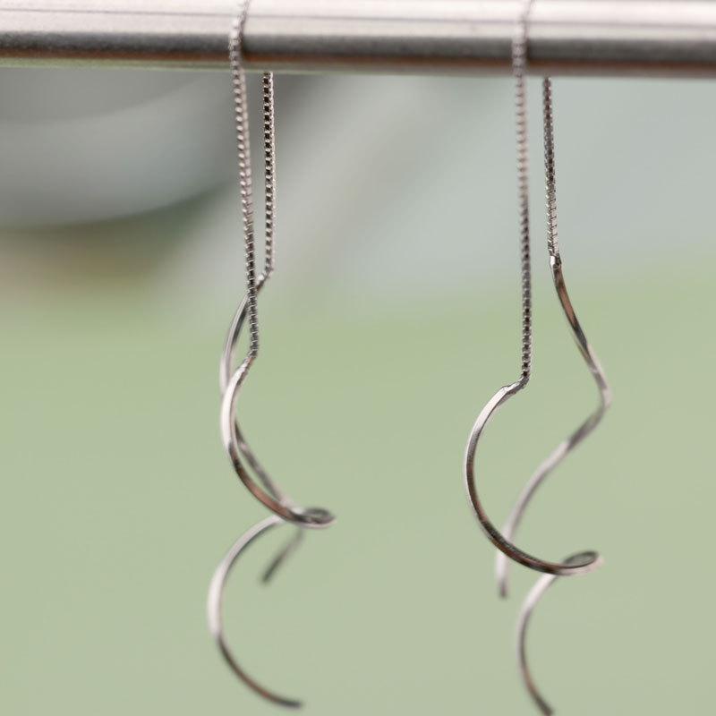 Длинные серьги с волнистыми кисточками Earlines Temperament French Retro Универсальное украшение для женской формы лица