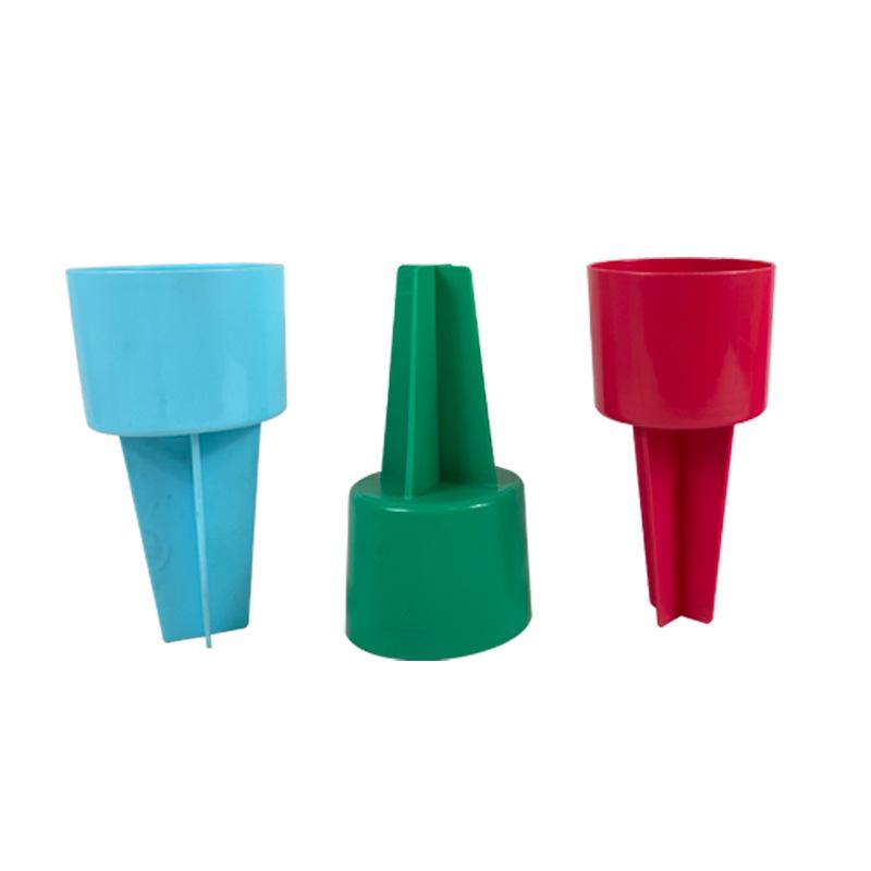 Европейский и американский многофункциональный держатель для стаканов на открытом воздухе на пляже - самый продаваемый пластиковый дизайн