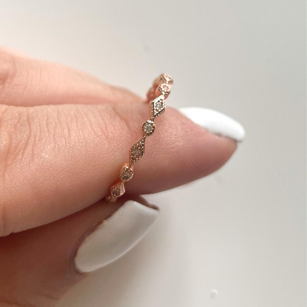ZHOUYANG Cubic Zirconia Ring For Women Simple Cute Bijou Party Light Gold Color Finger Thin Rings Fashion Jewelry Gift KCR112
