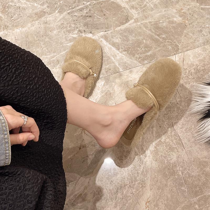 New Fashion Fur Shoes Ladies Slippers Low Cover Toe Platform Flock Luxury Slides Slippers Women Plush Flats Designer Soft Basic