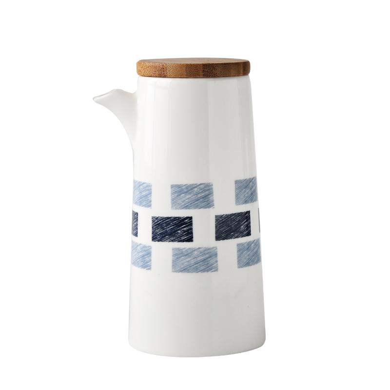 Главная Керамика Набор баночек для специй Комбинация палочек для еды Подставка для слива Масленка Солонка Коробка для приправ Набор из трех предметов Контейнер для специй