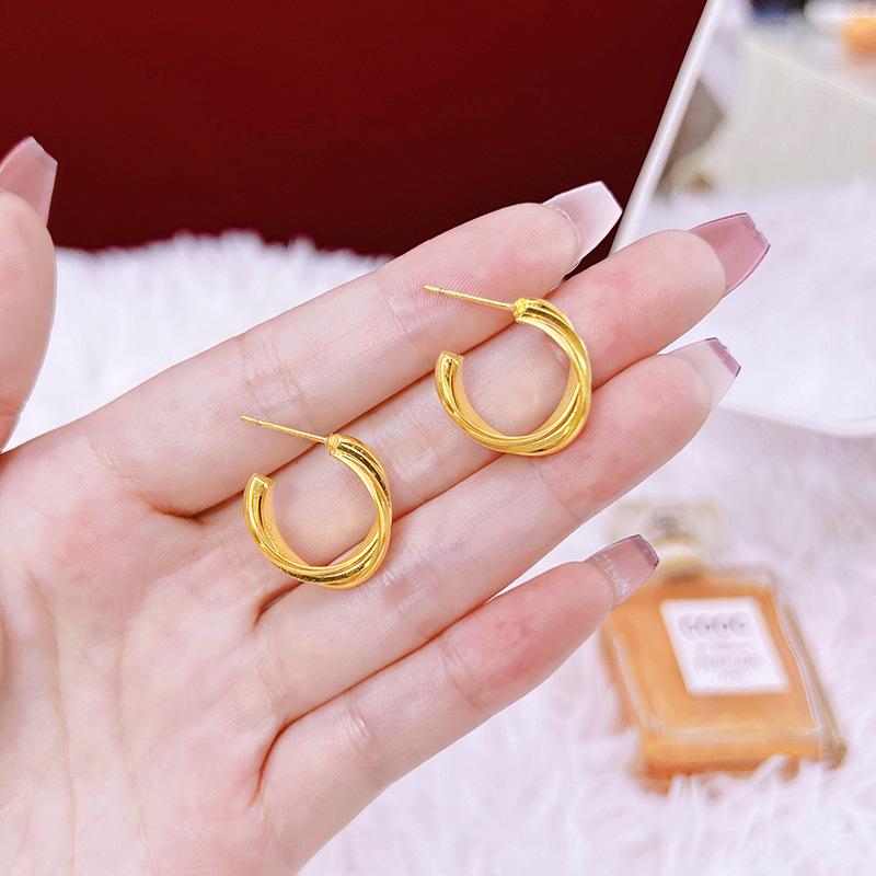 Elegant Retro C-Shaped Earrings: Versatile and Stylish, Simple Luxury for Women