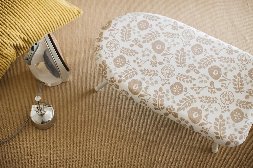 Гладильная доска Yamazaki Jitsugyo с цветочным узором в скандинавском стиле Living Standard, цвет слоновой кости, ширина 60 см, глубина 36 см, высота 20 см, прибл. 4010 г.