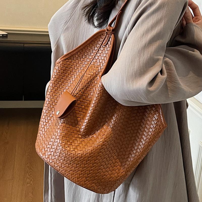 Simple and Fashionable Retro Woven Mother and Child Bag Women's 2025 New Large-capacity Casual Shoulder Tote Bag Commuter Bag