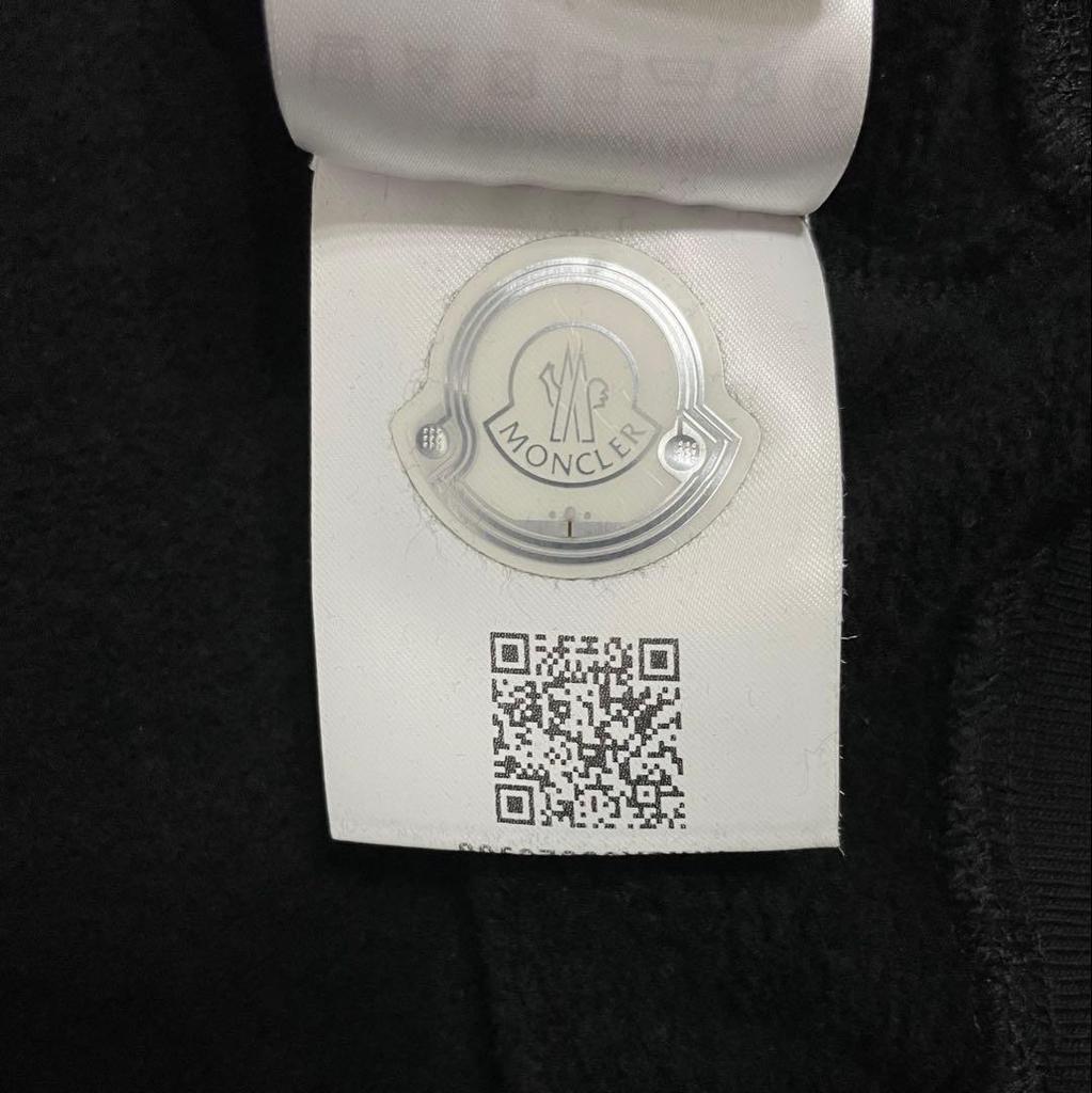 Подержанный женский пуховик MONCLER