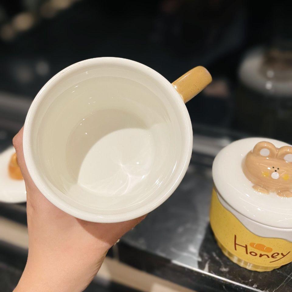 Cute Cartoon Coffee Milk Bear Ice Cream Ceramic Cup with Lid Spoon Girls Water Cup Home Breakfast Oatmeal Cup Mug