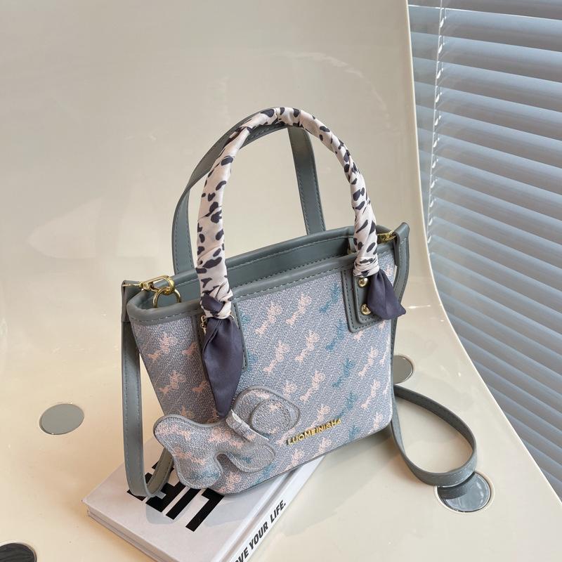 Niche Women's Bag 2025 New Summer Fashion Women's Small Bag High-end Messenger Bag Portable Bucket Bag
