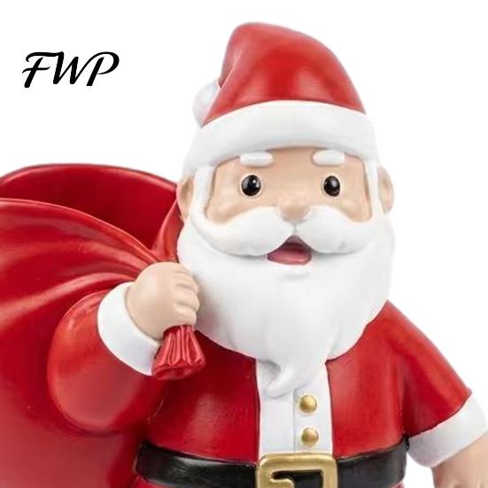 Holiday Scene Decor Santa Claus Statue Pen Holder, Mini Potted Plant Desk Organizer Christmas Gift for Family Christmas, Festive Tabletop Decor, Home