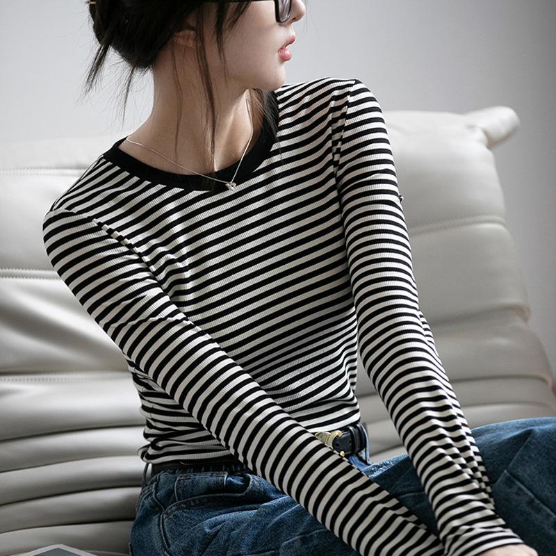 Чистый хлопок Полоски Контрастного цвета Круглый вырез Тонкая Базовая рубашка для женщин Осень Новая Универсальная Внутренняя Футболка С Длинными Рукавами