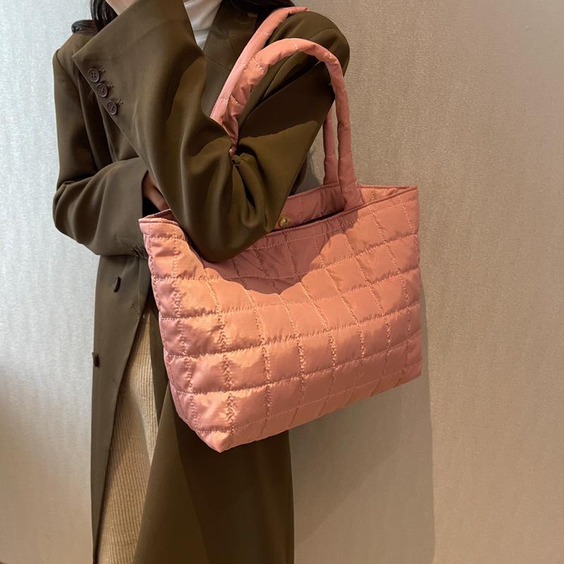 Новая универсальная сумка-тоут из ромбовидного хлопка, повседневная модная сумка через плечо, мягкая текстура, большая вместимость, сумка-облако под мышками