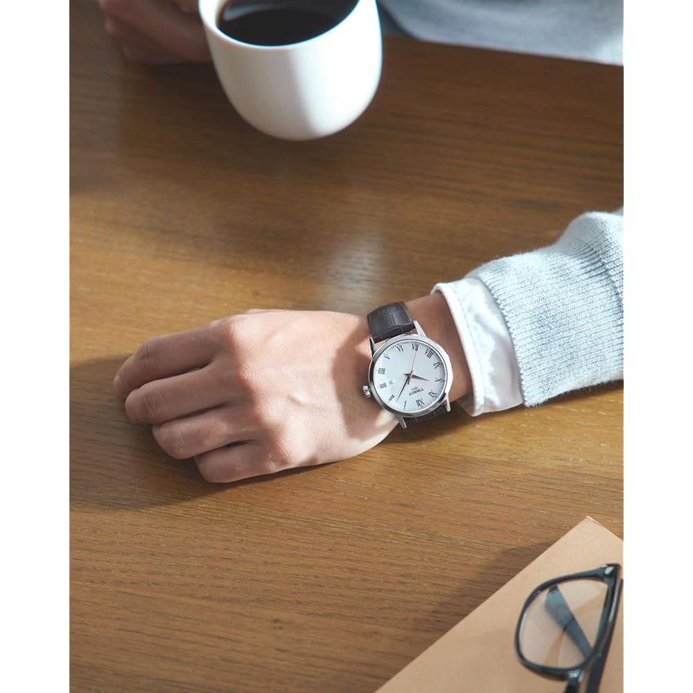 Мужские часы TISSOT Classic Dream с белым циферблатом и кожаным ремешком (T1294101601300) [Официально импортировано]