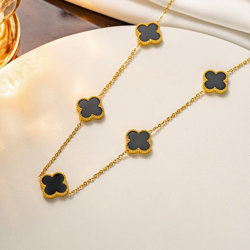 13MM Titanium Steel 5 Flowers Necklace Fashion Titanium Steel Four Leaf Clover Ladies Necklace