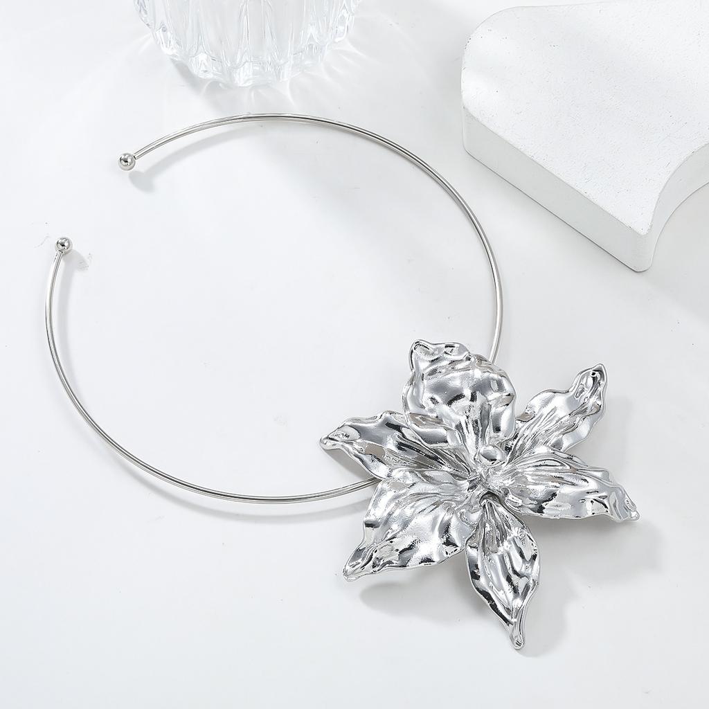 Summer New Alloy Floral Choker Hip Hop Necklace Women's Trend Exaggerated Flower Accessories Necklace