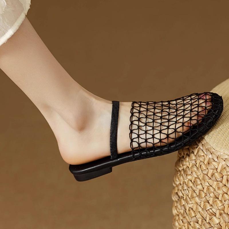Нишевый дизайн полый плетеный рыболовный сетчатый верх плоская подошва сандалии на одной перемычке женские сандалии носить полушлепанцы женские