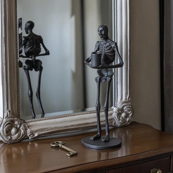 yangyizhi Halloween Skeleton Candle Holder, Gothic Resin Hand And Standing Candlestick Holders for Table Mantel Decor