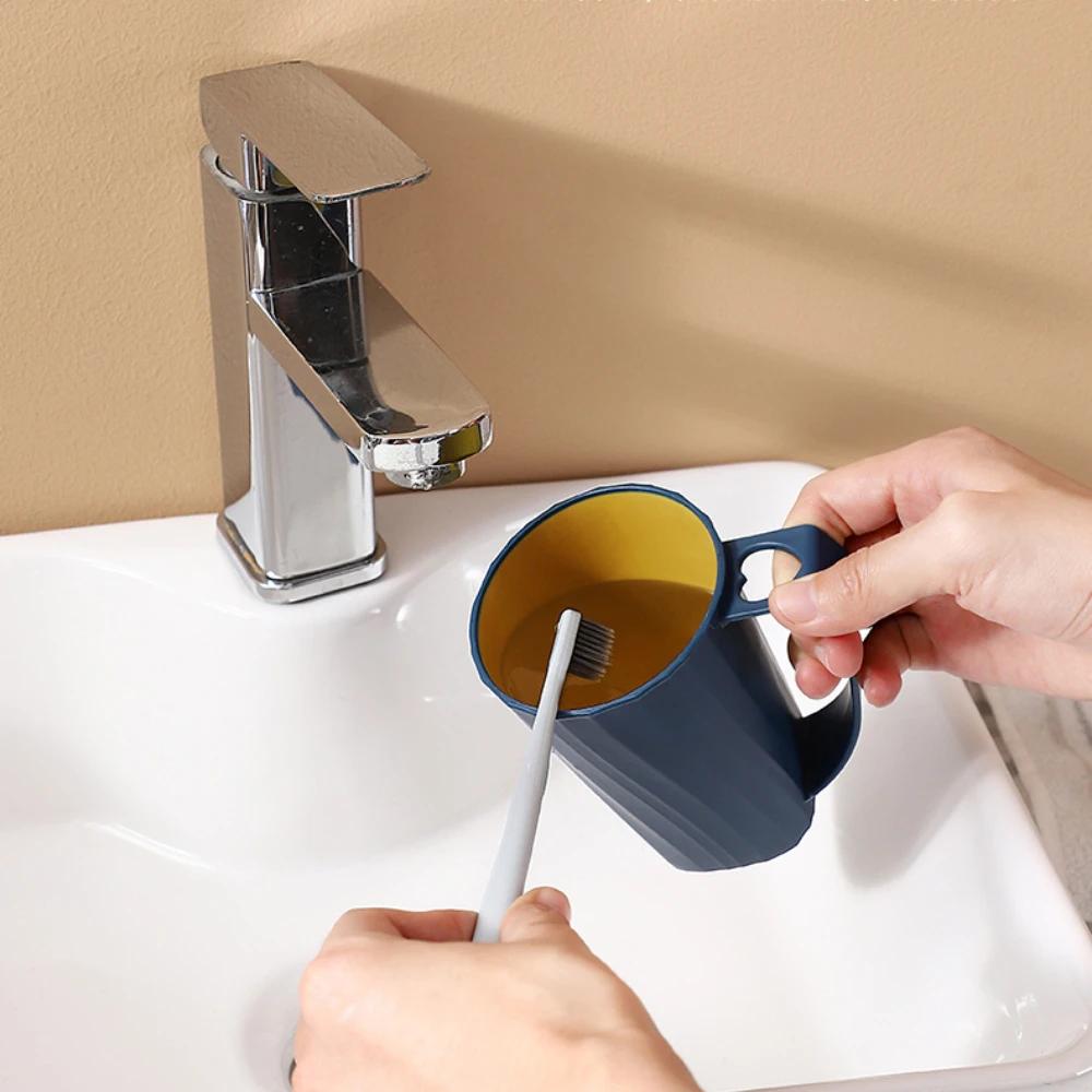 Портативный стакан для полоскания рта с ручкой, держатель для зубной щетки, однотонный двухслойный утолщенный стакан для зубной щетки, простые бытовые стаканчики
