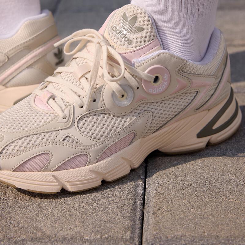 adidas Женские ретро-кроссовки на массивной подошве ASTIR