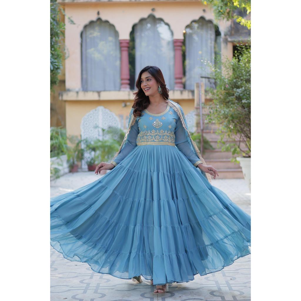 Желанное женское платье с пышной юбкой, выполненное из тканей Star Georgette и дизайнерской вышитой дупатты с привлекательной кружевной каймой, ЦВЕТ:- 4