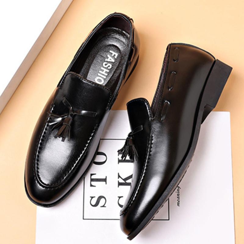 Мужская кожаная обувь слипоны Мода 2024 Толстая подошва Нескользящая и водонепроницаемая Мужская повседневная обувь Слипоны Обувь Офисные мокасины