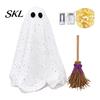 Украшение-призрак на Хэллоуин с метлой, Жуткая белая фигурка призрака из сетки с блестками, Милый блестящий декор, Регулируемая подставка для вечеринки, дома, стола, камина,