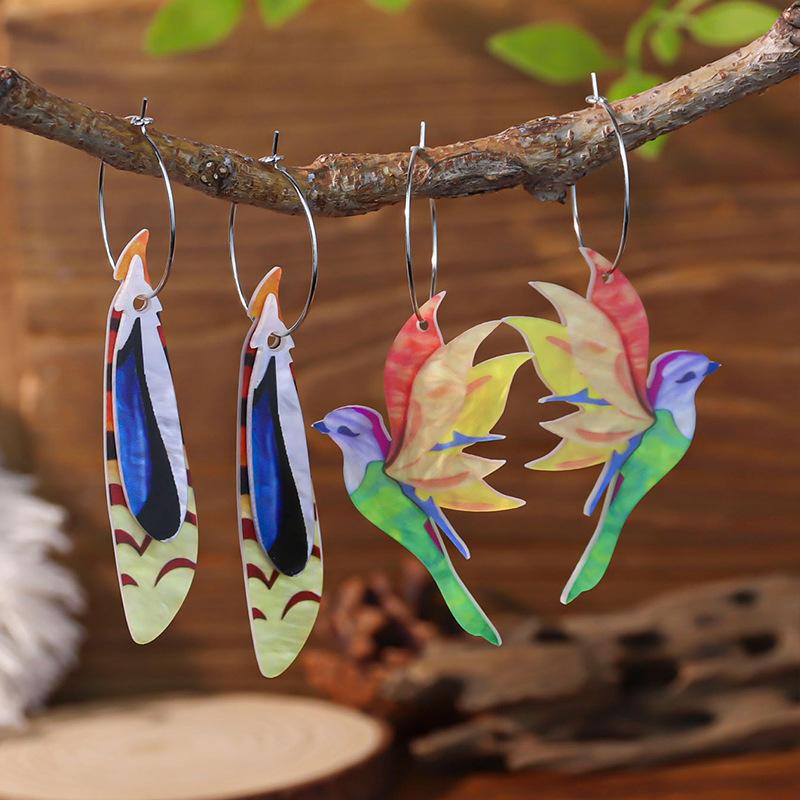 Pastoral gorgeous colorful bird earrings female ins wind niche animal pattern acrylic earrings