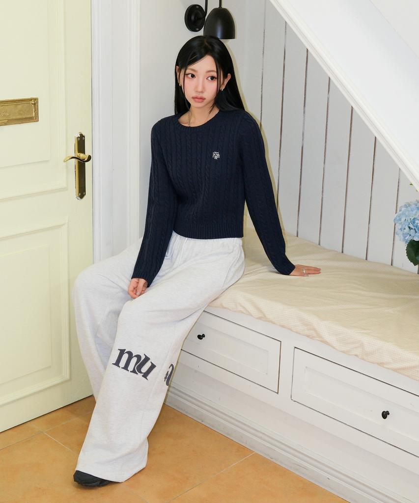 MUAHMUAH Embroidered Cable Round Knit [Navy]