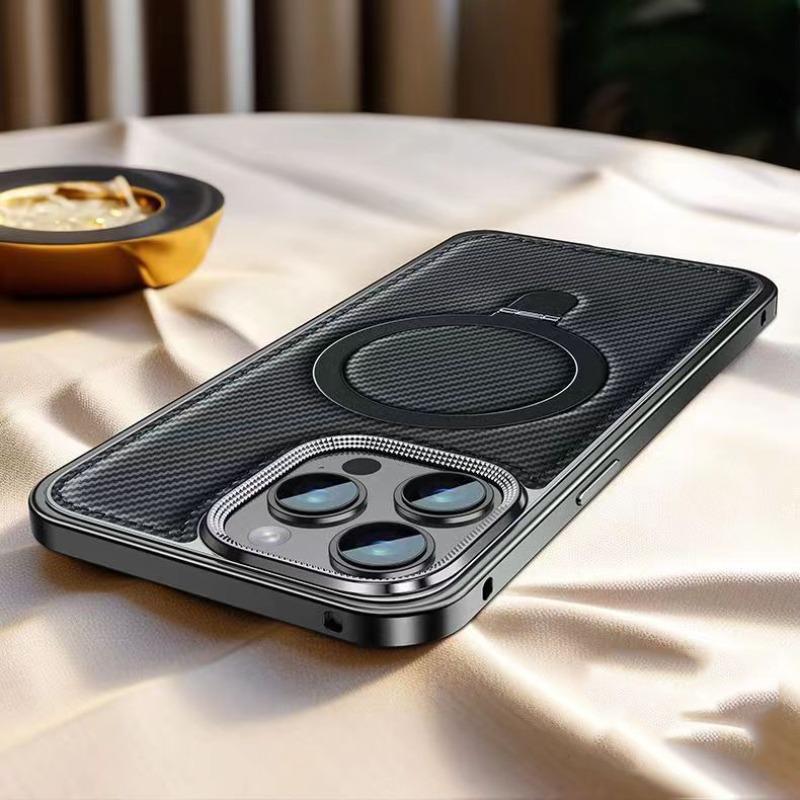 Роскошный алюминиевый металлический чехол MagSafe с магнитной подставкой для iPhone 16 15 14 Pro Max с текстурой из углеродного волокна и кожаной рамкой