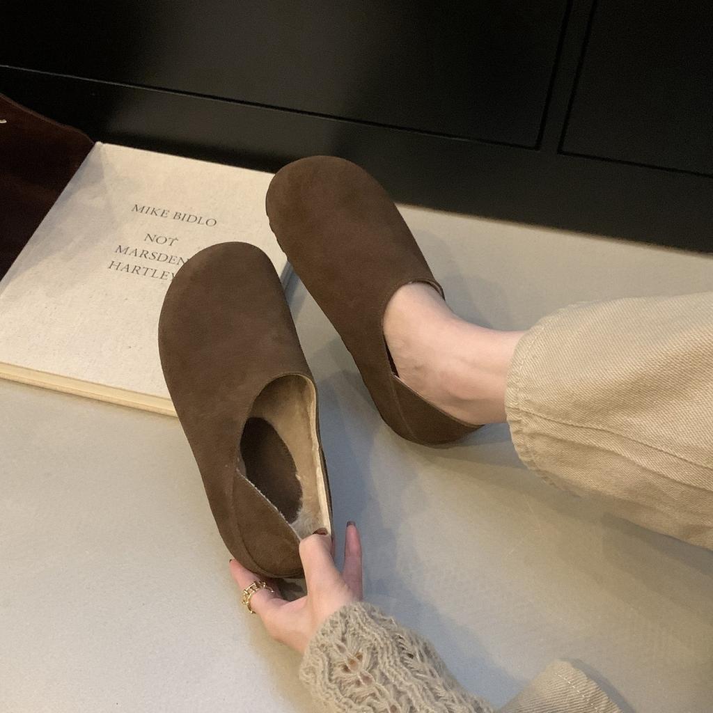 Туфли женские бархатные туфли Doudou осенью 2025 года новые большие уродливые милые туфли ретро две носят ленивые туфли