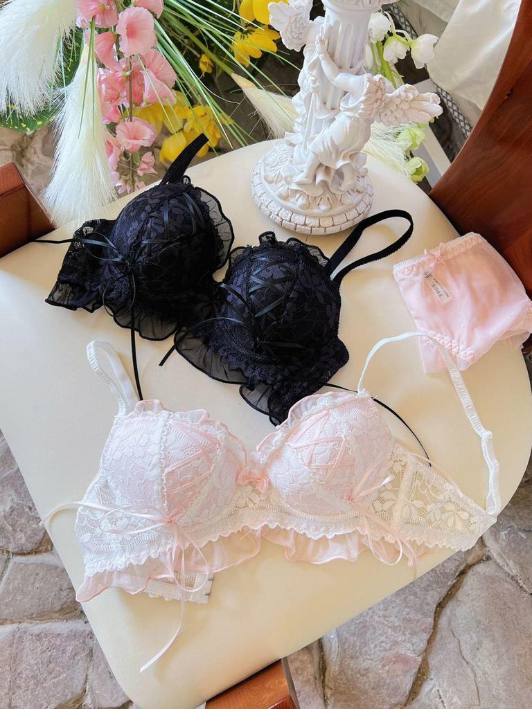 Японский комплект кружевного нижнего белья «Принцесса Лолита» на шнуровке для маленькой груди