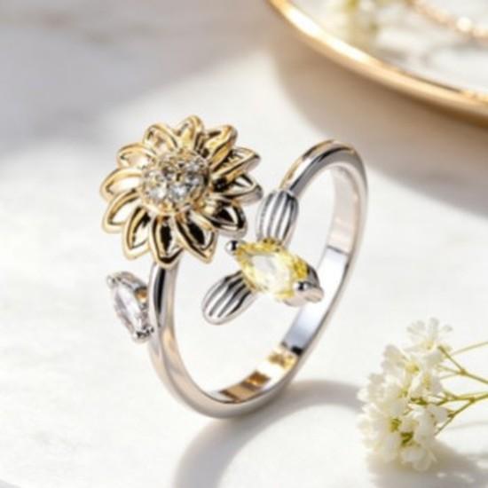 Two-tone sunflower and bee open ring Forest-themed pastoral style ring with colored stones and diamond accents