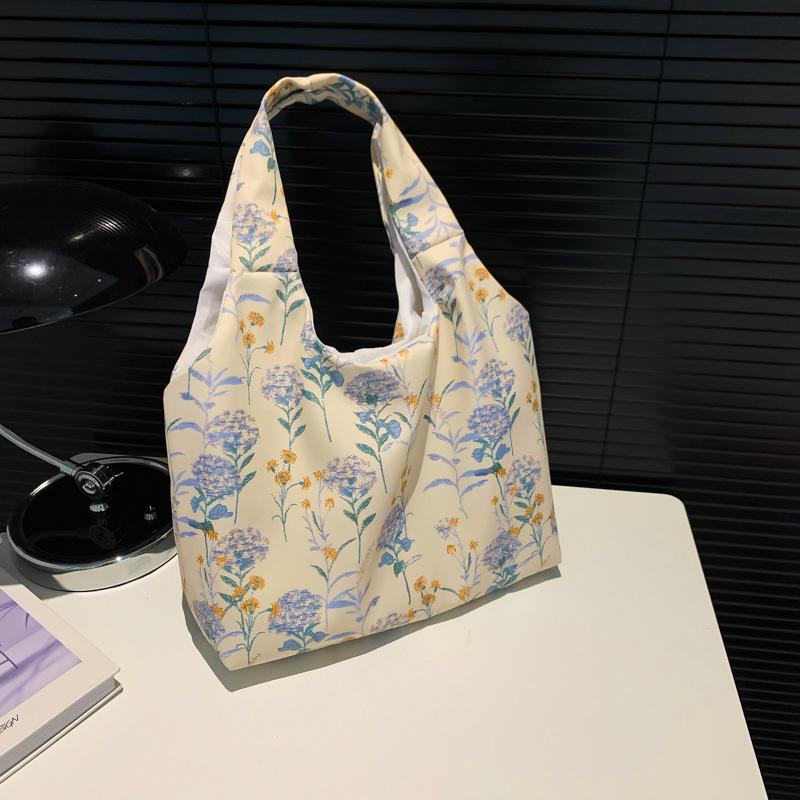 Spring Beautiful New Bag Simple Personalized Bag Design Sense Casual Shoulder Bag Handbag Handbag Art Bag