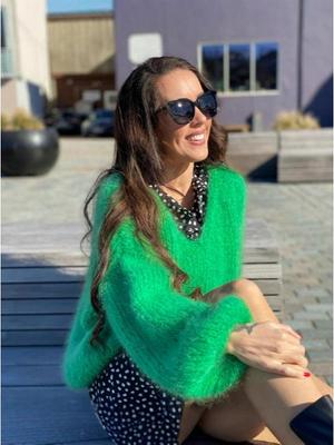 2025 Осень/Зима Свитер крупной вязки с V-образным вырезом и длинными рукавами