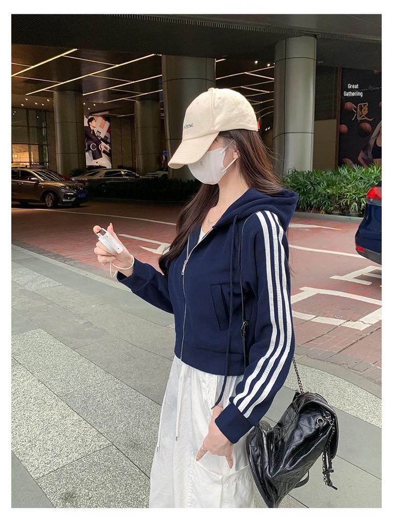 Женская спортивная бейсбольная куртка с тремя полосками - Осень 2025